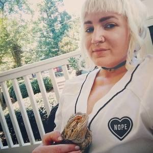 Meet your Posher, Mere